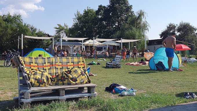 Keleti Strand füves part